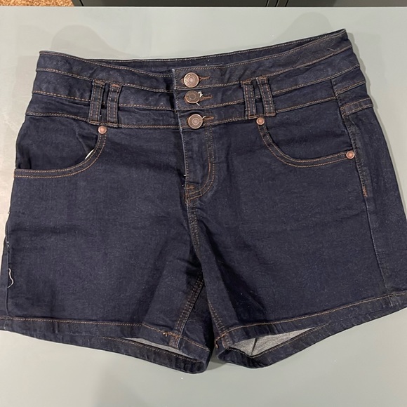 New York & Company Pants - New York & Company SoHo dark blue denim shorts. Size 4 women’s.